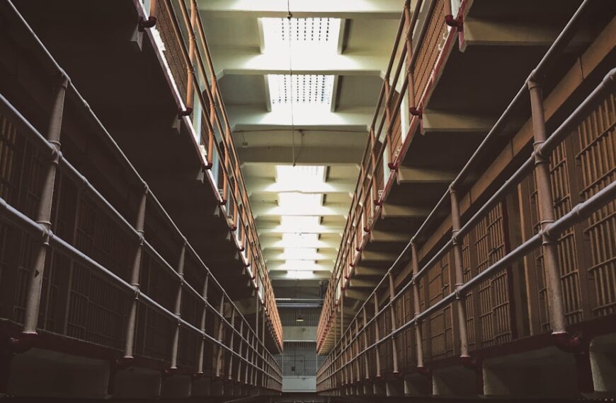 Photo Prison visit